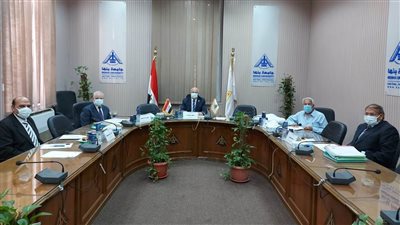 رئيس جامعة بنها يترأس لجنة اختيار عميد كلية العلوم