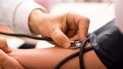 من بينها الدورة الشهرية.. إليك أسباب انخفاض ضغط الدم المفاجئ