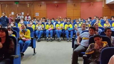 محطة مصر.. عرض فني يستقطب أطفال أسيوط ضمن حياة كريمة | صور