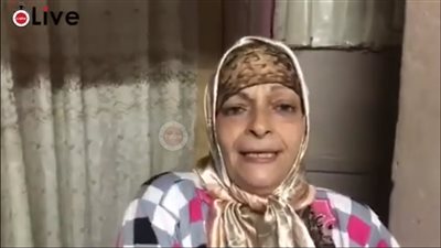 سيدة تستغيث لعلاج ابنتها مريضة السرطان بالدقهلية: جوزها سابها ودايخة بيها 