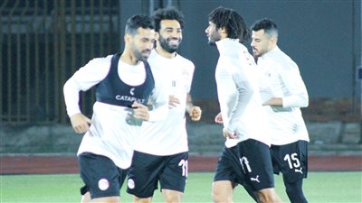 محمد صلاح يخوض تدريبات فردية خاصة على هامش مران منتخب مصر