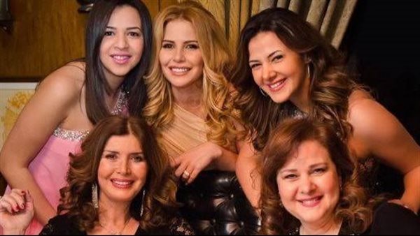 دلال عبد العزيز وميرفت