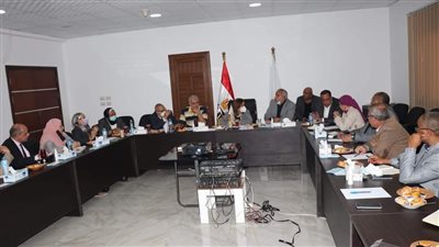 الرئيس التنفيذي لصندوق الإسكان تجتمع بمسئولي مشروع سكن لكل المصريين 