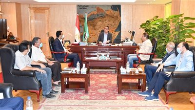 محافظ الفيوم يمنع الصيد الجائر ببحيرة قارون.. ويُشدد على تراخيص المراكب لهذا السبب