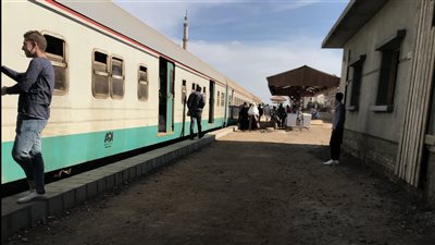 تعطل قطار دمنهور طنطا بكفر الشيخ بسبب بخزان الوقود| صور