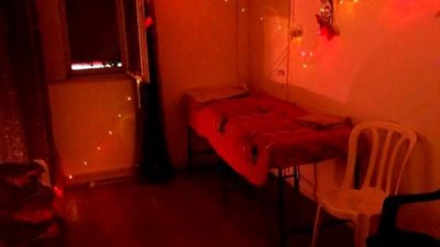 القبض على متهم عرض زوجته لممارسة الدعارة على فيسبوك بمقابل مادي بالدقهلية