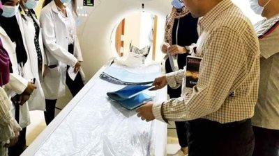 الانتهاء من تدريب فريق عمل مستشفى صدر سوهاج على التعامل مع جهاز الأشعة المقطعية الجديد