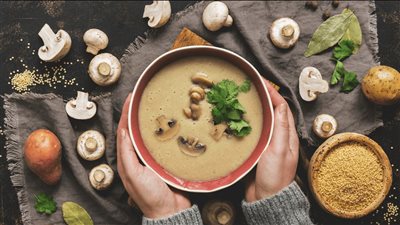 ما هو تأثير فصل الشتاء على الصحة والعادات الغذائية؟.. باحث تغذية يجيب