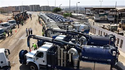 وزير الإسكان يتابع خطة جهاز القاهرة الجديدة لـ مواجهة الأمطار