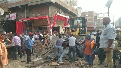 لليوم الثاني.. استمرار أعمال إزالة الإشغالات بمحيط سوق العصر | صور