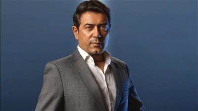 أحمد وفيق: أعود للمسرح بـ يا ناس الموضوع حساس لأول مرة مع حسين فهمي في موسم الرياض