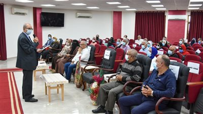 20 جنيهًا للحصة.. تعليم بورسعيد تناقش سد العجز بالمدارس من خلال المتطوعين