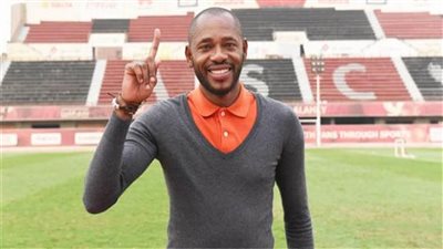 جيلبرتو يزور مقر بعثة منتخب مصر في أنجولا | صورة