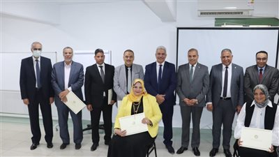 رئيس جامعة الأزهر يشهد تخريج الدفعة العاشرة من القيادات الأكاديمية بمركز التدريب والتطوير