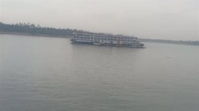 جنوح باخرة على متنها 70 سائحا أمام إحدى الجزر النيلية بمحافظة أسوان 