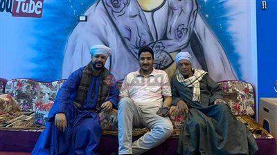 أبطالها معلول وشيكابالا.. مبارزة غنائية بالمواويل بين الريس عزت الزملكاوي ونجله محمد الأهلاوي