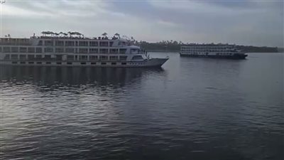 في أقل من 48 ساعة.. شحوط ثاني باخرة سياحية أمام مرسى معبد كوم أمبو