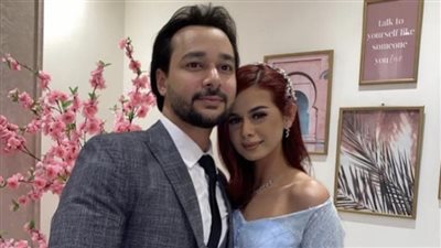 أول رد فعل لمنة عرفة بعد قرار حبس طليقها لمدة عام 