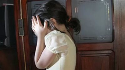  كنت بعلمها السواقة.. تفاصيل هتك عرض طفلة على يد سائق مسن بالهرم