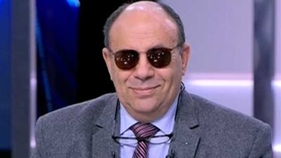 مبروك عطية عن شخص يجمع تبرعات باسمه: هو أنتم في كي جي عشان أي حد يطلب منكم حاجه تِدُّوه 