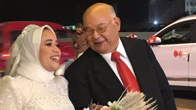 وسط أجواء أسرية.. الفنان علاء زينهم يحتفل بزفاف ابنته