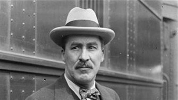 عالم الآثار البريطاني هوارد