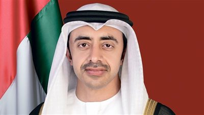 وزيرا خارجية الإمارات وعمان يبحثان القضايا المشتركة والمستجدات الإقليمية والدولية