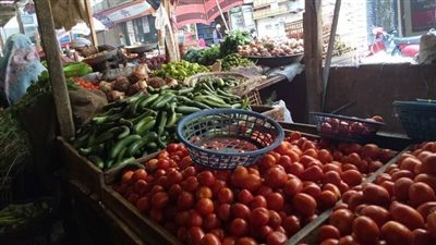 الطماطم بـ 4 جنيهات والموز بـ 10.. تعرف على أسعار الخضروات والفاكهة اليوم في الأسواق