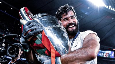 أليسون: أريد الفوز بجميع البطولات مع ليفربول.. والكرة دون جماهير ليست لها قيمة