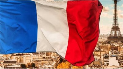 اليوم.. فرنسا تبدأ في تطبيق إجراءات جديدة للسفر بسبب متحور كورونا الجديد أوميكرون