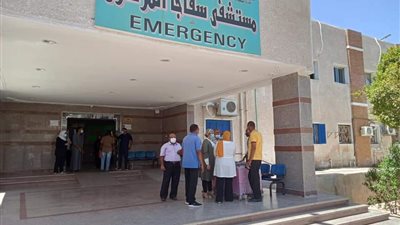 إصابة 18 شخصًا إثر انقلاب ميكروباص بطريق سفاجا - قنا