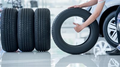 لا تهمل رموز سرعة الإطارات في السيارات.. اعرف معناها واحمي حياتك 