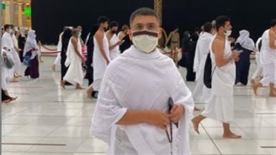 بعد نشر فيديو له بملابس الإحرام.. الجمهور يهاجم وينتقد عمر كمال على وسائل التواصل