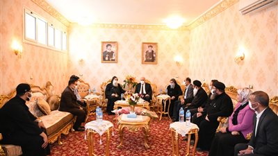 محافظ قنا يشارك الأقباط الاحتفال بميلاد الشهيد مارجرجس