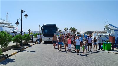 نقيب مرشدي البحر الأحمر: وقف التفويج من الغردقة إلى الأقصر بسبب سوء حالة الطقس