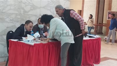 إسعاد يونس تشارك في انتخابات غرفة صناعة السينما | صور