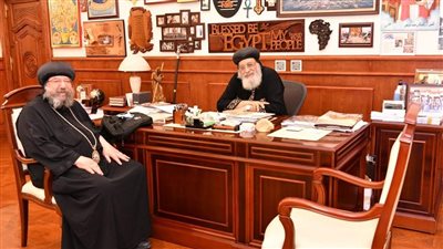 البابا تواضروس الثاني يستقبل أسقف غرب كندا لمناقشة العمل الرعوي في الإيبارشية