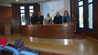 ندوة حول السلامة والصحة المهنية داخل مكتبة مصر العامة بالمنيا