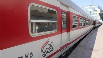 اعتبارًا من اليوم.. إيقاف تشغيل القطارات الصيفية تدريجيًا بخط القاهرة - مرسى مطروح والعكس