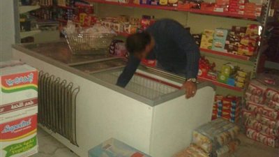 تحرير 370 محضر مخالفات لمنشآت غذائية بالمنيا