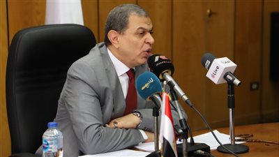 القوى العاملة: إعادة معاش أسرة مصري متوفى توقف صرفه بإيطاليا