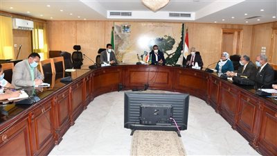 أبرزها الصرف الصحي والصناعي.. مستشارة محافظ الفيوم للثروة السمكية تكشف أسباب تلوث بحيرة قارون