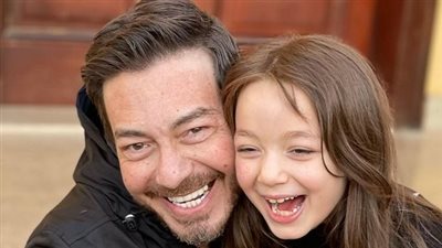 دمها يلطش.. الجمهور يهاجم منى أحمد زاهر بعد برومو برنامجها الجديد