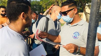 وسط زحام شديد.. جامعة قناة السويس تطبق قرار منع دخول الطلاب غير الحاصلين على لقاح كورونا