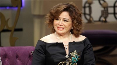 إلهام شاهين ترد على منتقدي المومس الفاضية.. ولبلبة تكشف الحالة الصحية لعادل إمام