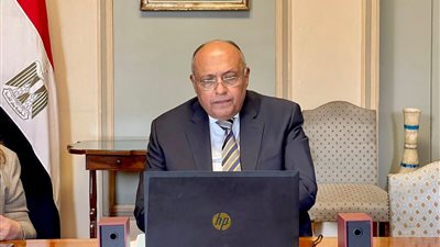 وزير الخارجية ونظيره الإسباني يبحثان العلاقات الثنائية والملفات الإقليمية