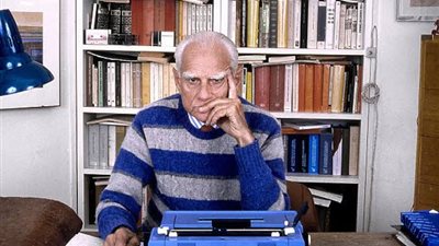 ألبرتو مورافيا أديب إيطالي عكست أعماله مشاكل المجتمع