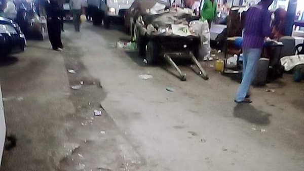 أسواق عشوائية تغلق