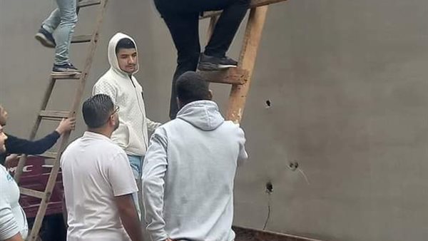 وضع سلالم للصعود