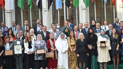 بجامعة الدول العربية.. تكريم صيدلة المستقبل لدورها في مواجهة كورونا